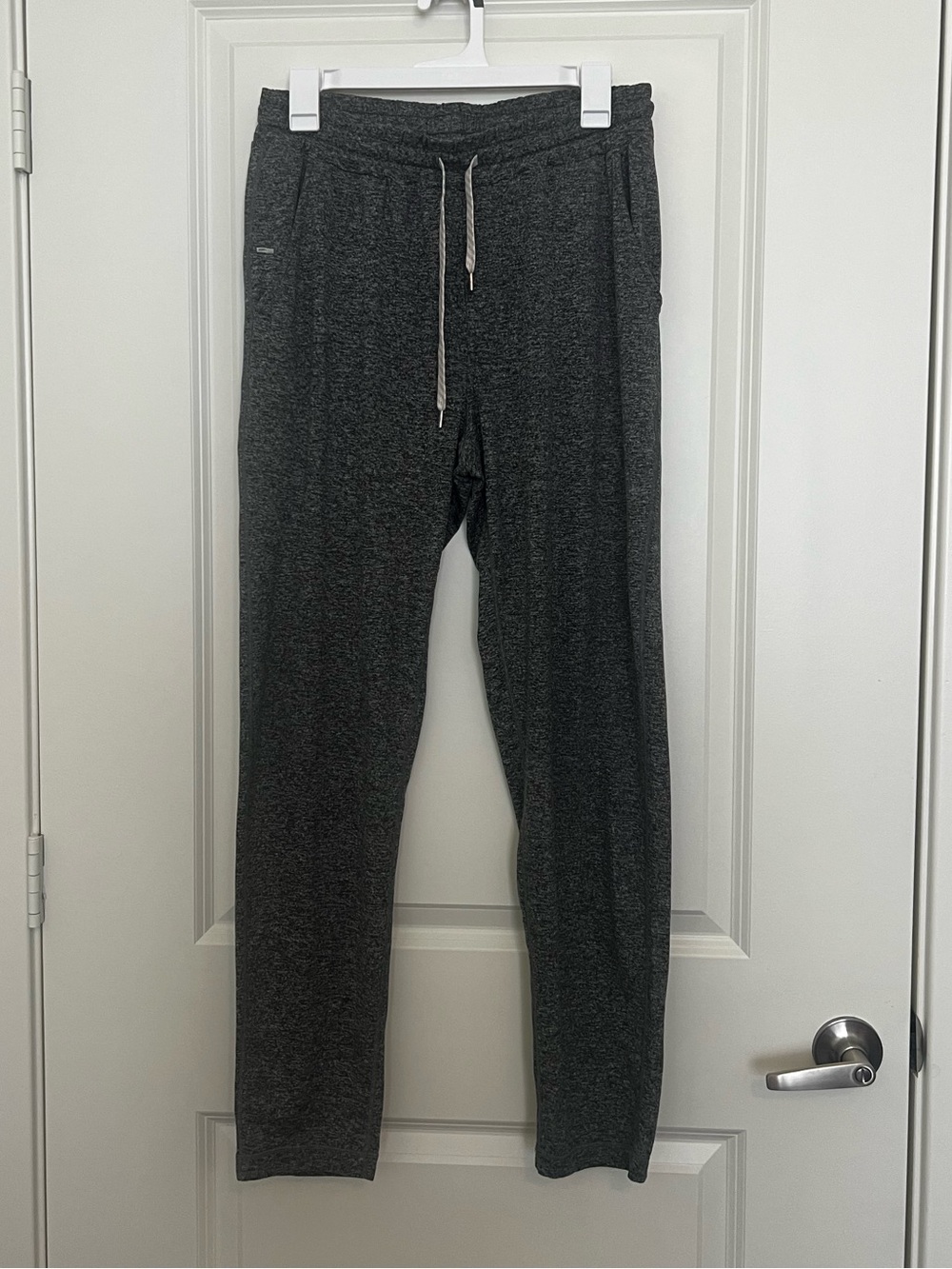 Vuori Sweatpants size large
